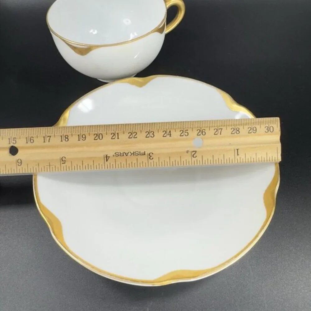 ROYAL OEG Austria VERAGOLD Gold Ivory Fine Porcelain Teacup And‎ Saucer Set VTG